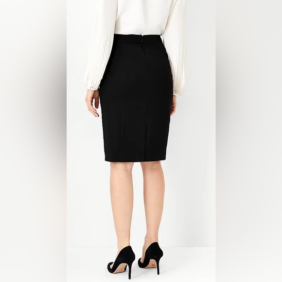 Ann Taylor The Tall Seamed Pencil Skirt in Seasonless Stretch Size 14 Tall - Picture 3 of 7